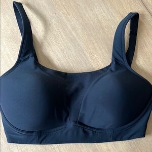 Lululemon Black Women's padded Intimate Bra, used for a photo shoot
